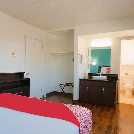 Oyo Hotel St Helens Or Сент-Хеленс Экстерьер фото