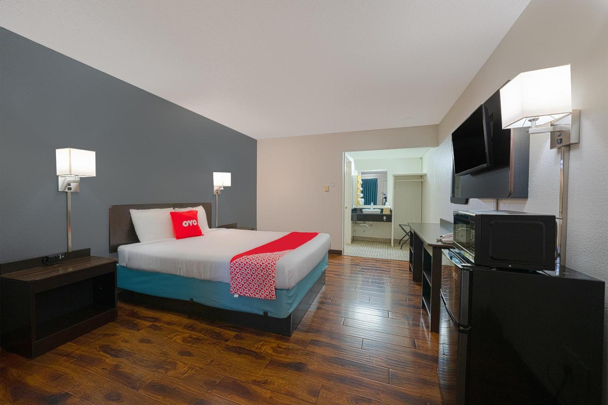 Oyo Hotel St Helens Or Сент-Хеленс Экстерьер фото