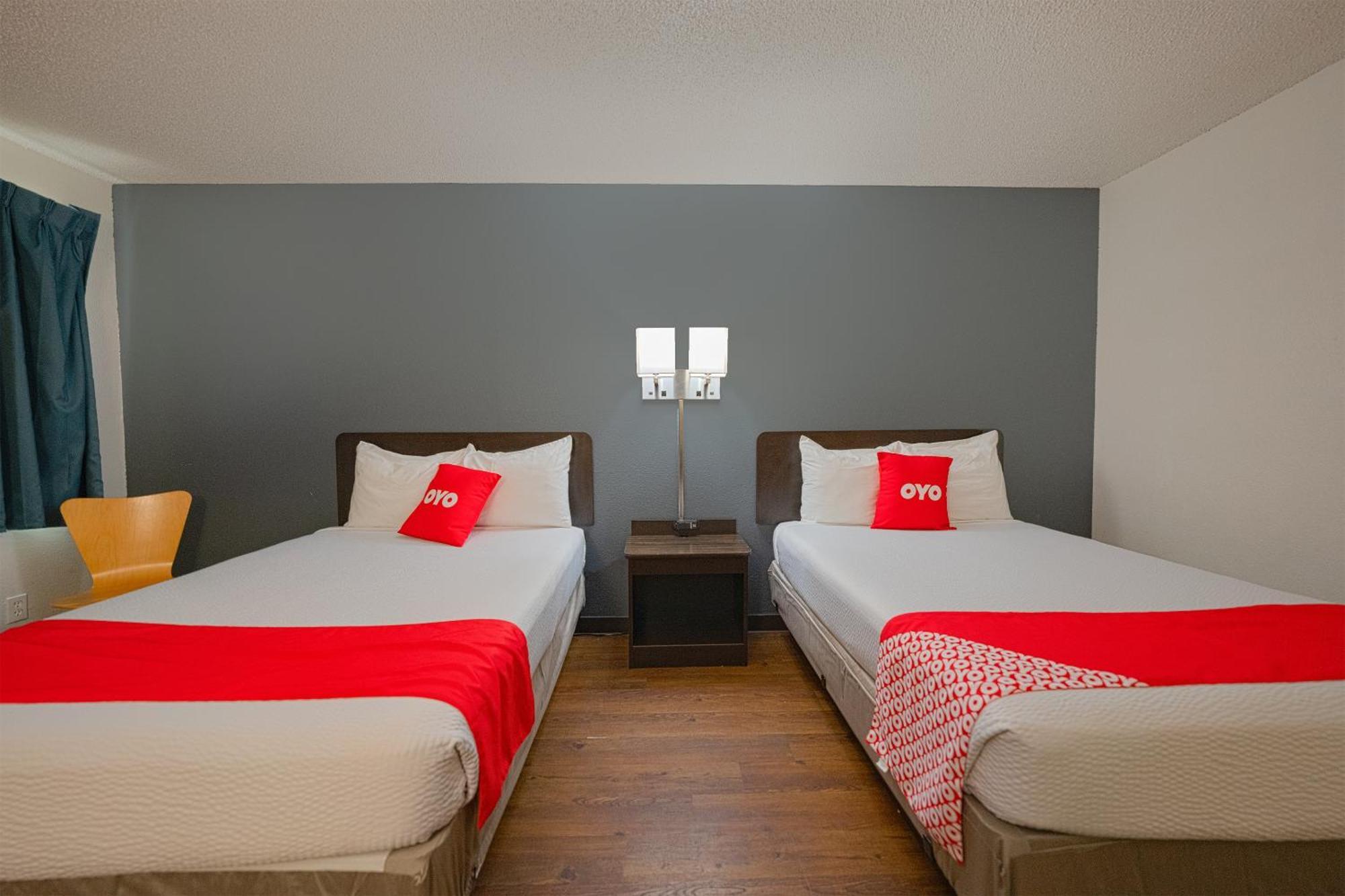 Oyo Hotel St Helens Or Сент-Хеленс Экстерьер фото
